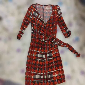 오렌지색 빨간색 계열 레트로 체크 무늬 롱 원피스
