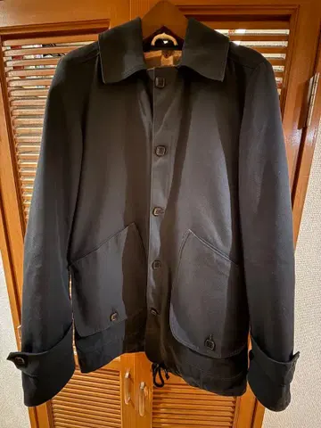 A KIND OF GUISE 스텐카라 코트 블랙