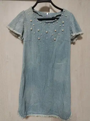 로얄 파티 펄 장식 라이트 블루 반팔 원피스