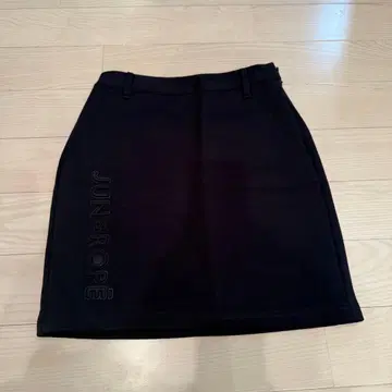 JUN&ROPE 종이상자 니트 엠보싱 스커트 네이비