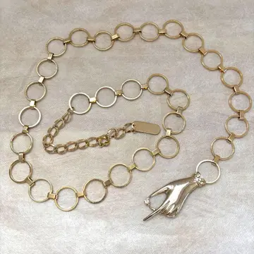 골드 체인 허리 벨트 손 참