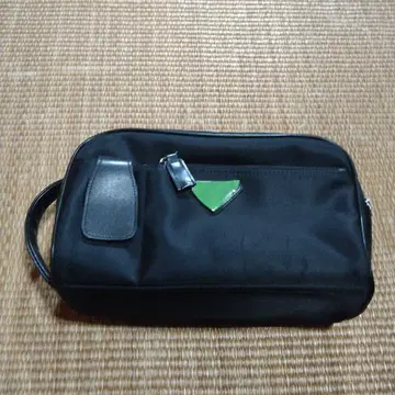 블랙 나일론 가죽 클러치백