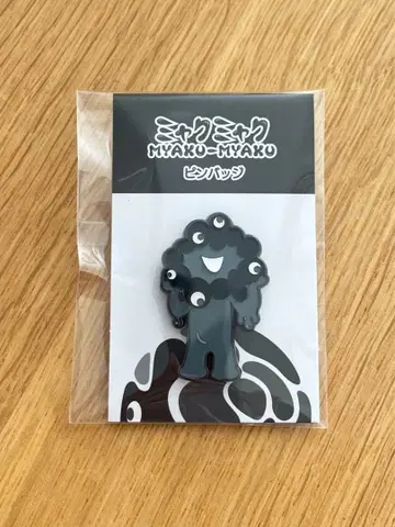 간사이 만박 블랙 미야쿠 핀 배지