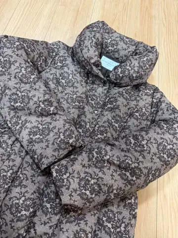 MASAKI MATSUSHIMA 프리미엄 다운 꽃무늬 고급