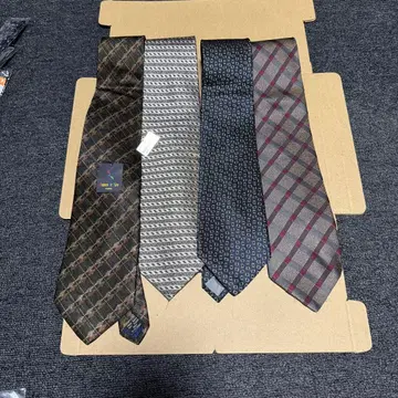 넥타이 8개 세트 다양한 디자인
