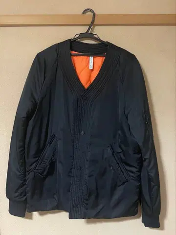 ZARA 블랙 점퍼 M 사이즈