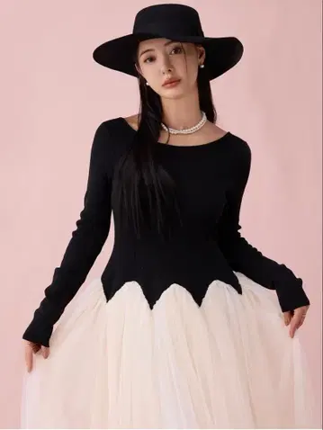 Eimyistoire 커브 실루엣 니트 콤비 튤 플레어 원피스