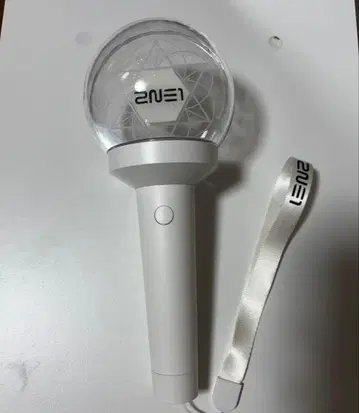 2NE1 공식 응원봉 화이트