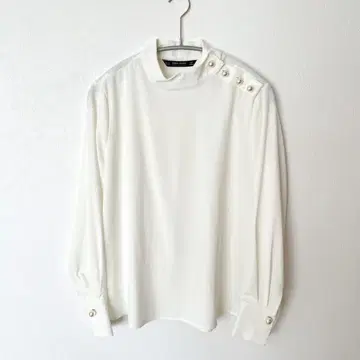 ZARA 펄 버튼 블라우스