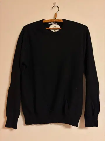 유니클로 캐시미어 블랙 스웨터 M