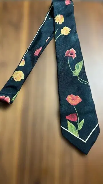 폴 스미스 Paul Smith 꽃무늬 넥타이