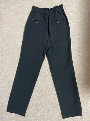 [ 미사용에 가까운 드레스트리아 블랙 허리밴딩 팬츠 ]