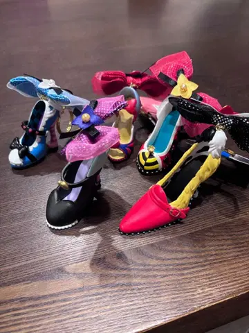 디즈니 하이힐 키링 새상품급