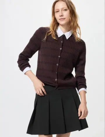 [택 포함 새상품] UNIQLO 메리노 리브 크루넥 숏 가디건