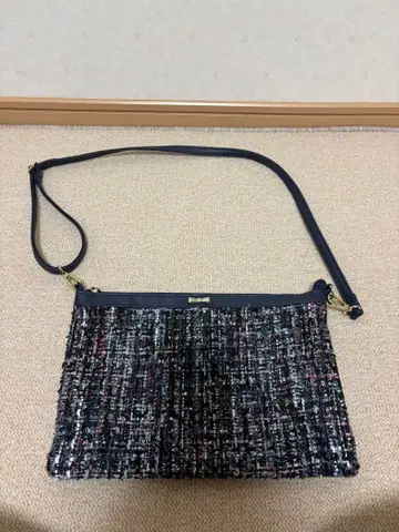 네이비 트위드 숄더백