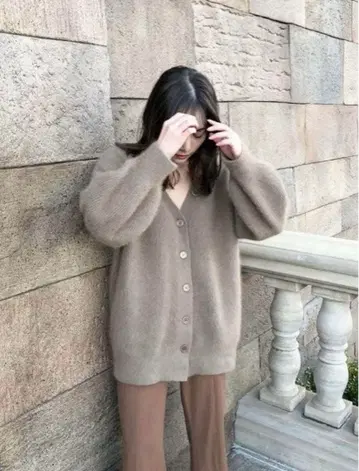 riell riche 리엘리셰 fluffy knit cardigan