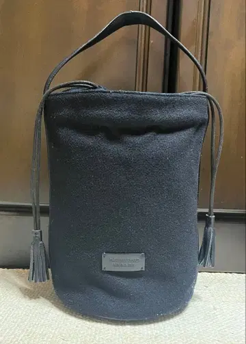 PELLETTERIA VENETA 페렛테리아 베네타 버킷형 울 백