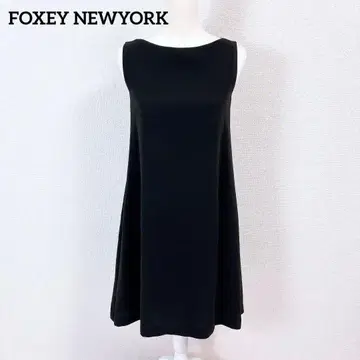 [ 새상품급 ] 폭시 뉴욕 뒷면 플리츠 슬리브리스 원피스 38