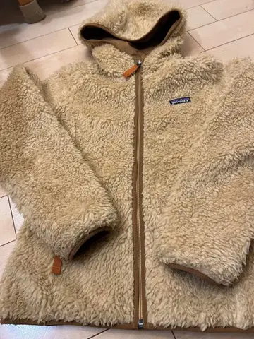 Patagonia 플리스 자켓 베이지 후드 부착