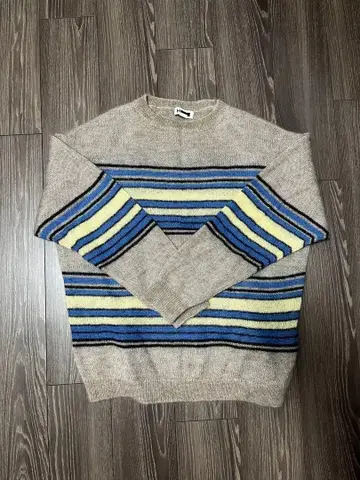 H beauty & youth 보더 모헤어 니트