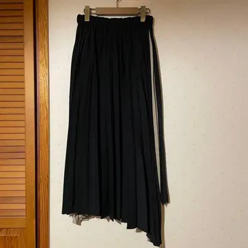 [ 거의 새상품 ] HARE 랜덤 플리츠 스커트 블랙 프리 사이즈