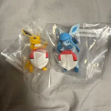 포켓몬 제일복권 F상 길거리 산책 챠라링 프렌즈 썬더스 그레이시아 2점