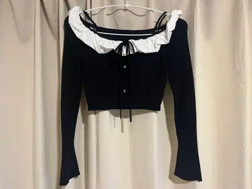 SNIDEL 2024AW 프릴 오프숄더 풀오버 BLK