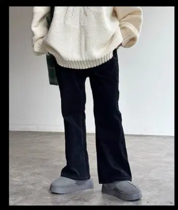 CPCM 코듀로이 플레어 팬츠 블랙