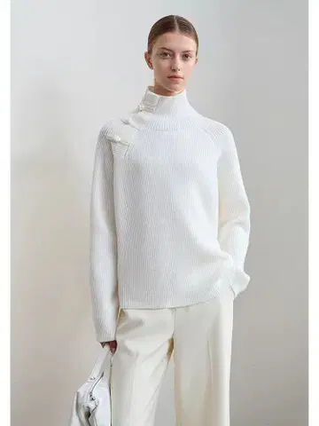 세련된 니트 스웨터 외출에도 최적 겨울 데이트에 딱!