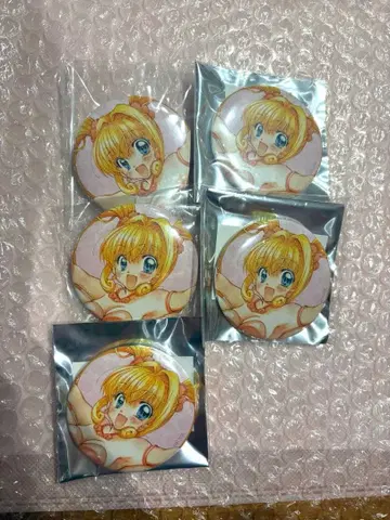 피치피치피치 아뮤니버스 깃털을 두른 머메이드 원작 천사 캔뱃지 루치아