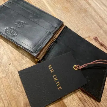 거의 새상품 MR. OLIVE 블랙 접이식 지갑 머니클립