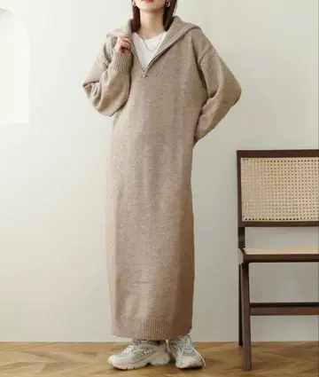 노알 알파카 터치 하프 지퍼 원피스 모카