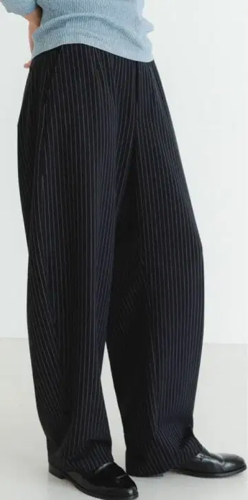 URBAN RESEARCH 스트라이프 코쿤 슬랙스