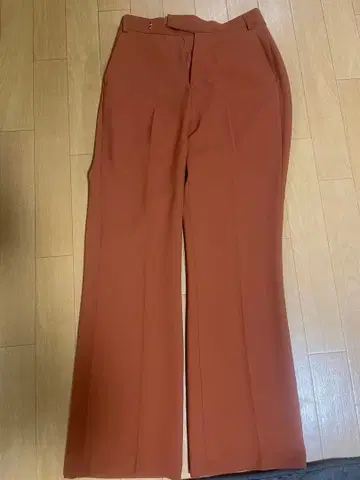 LOWRYS FARM 플레어 슬랙스