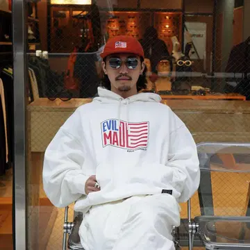 EVILACT 화이트 후드티