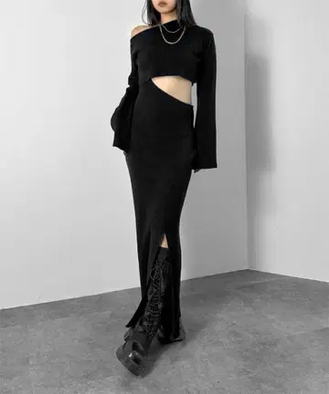 LVEU. 러브유 변형 도킹 니트 원피스