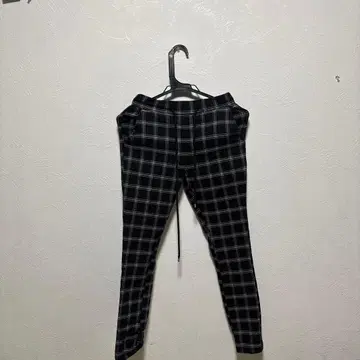 블랙 체크 무늬 스키니 팬츠 S