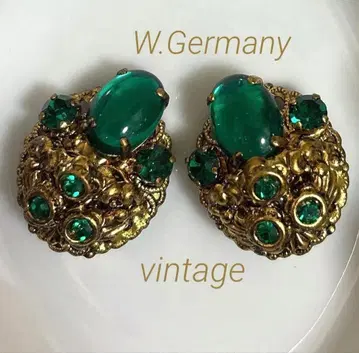 W.GERMANY제 빈티지 귀찌 골드 & 에메랄드 그린