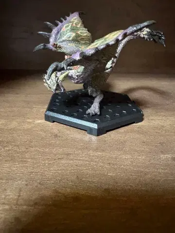 몬스터 헌터 보라 독희 리오레이아 피규어