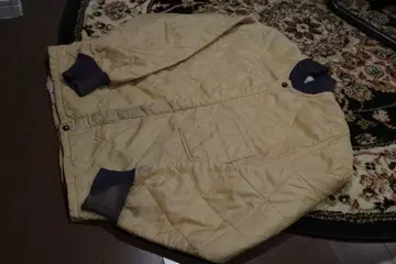 베이지 퀼팅 자켓