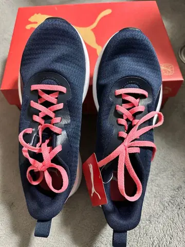 미사용 새상품! PUMA 러닝화 네이비/핑크