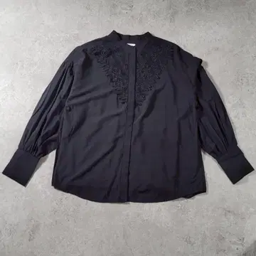 [ 새상품급 ] BAYFLOW 베이플로우 레이스 자수 셔츠 Free