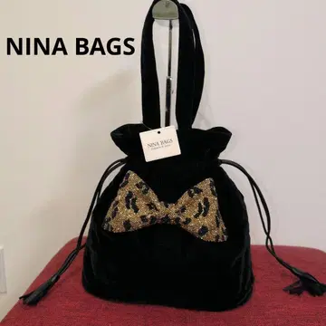 [ 새상품 ] NINA BAGS 블랙 비즈 리본 벨벳 드로우 스트링 백