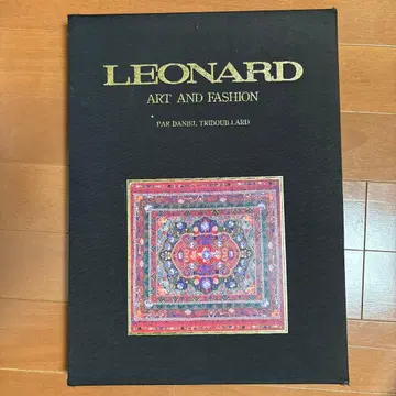 초레어 LEONARD ART AND FASHION