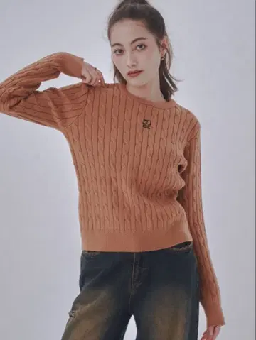 JUSTANOON 케이블 짜임 크루넥 니트