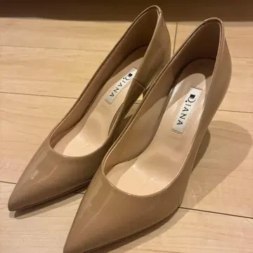 다이애나 베이지 펌프스