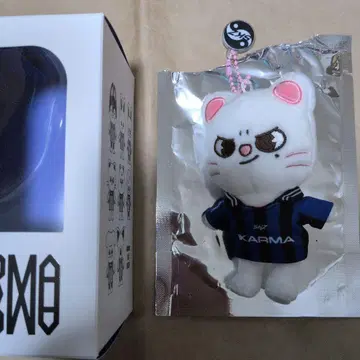 KARMA 지니레트 JINIRET 현진 straykids