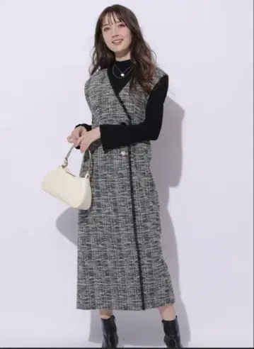 새상품급 아푸와이저 리셰 랩 트위드 점프 스커트