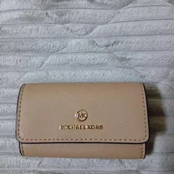 MICHAEL KORS 베이지 키케이스