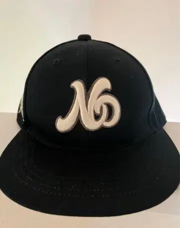 NASTYDOG 자수 로고 캡 블랙